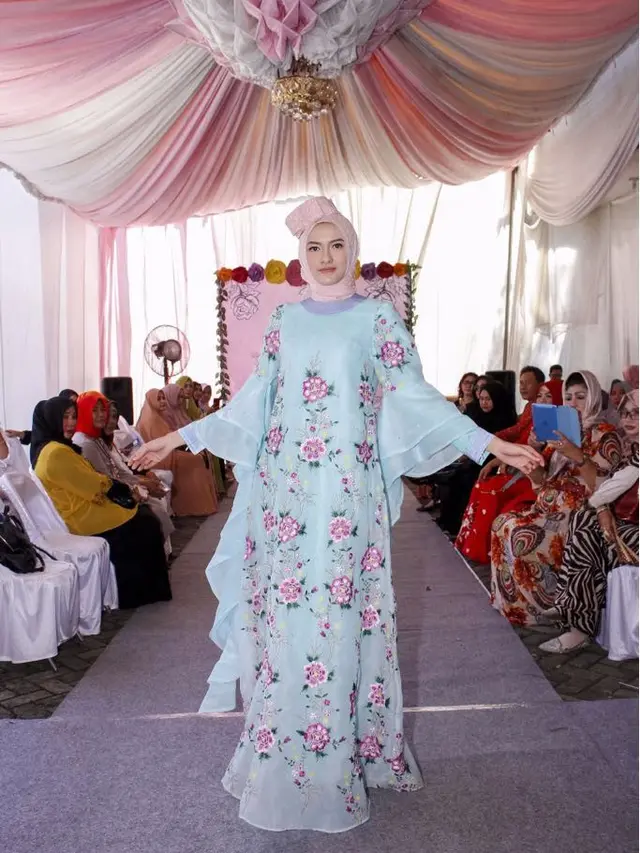 [Bintang] Sambut Ramadan, Intip Koleksi Hijab Ready to Wear dari Anggiasari Mawardi