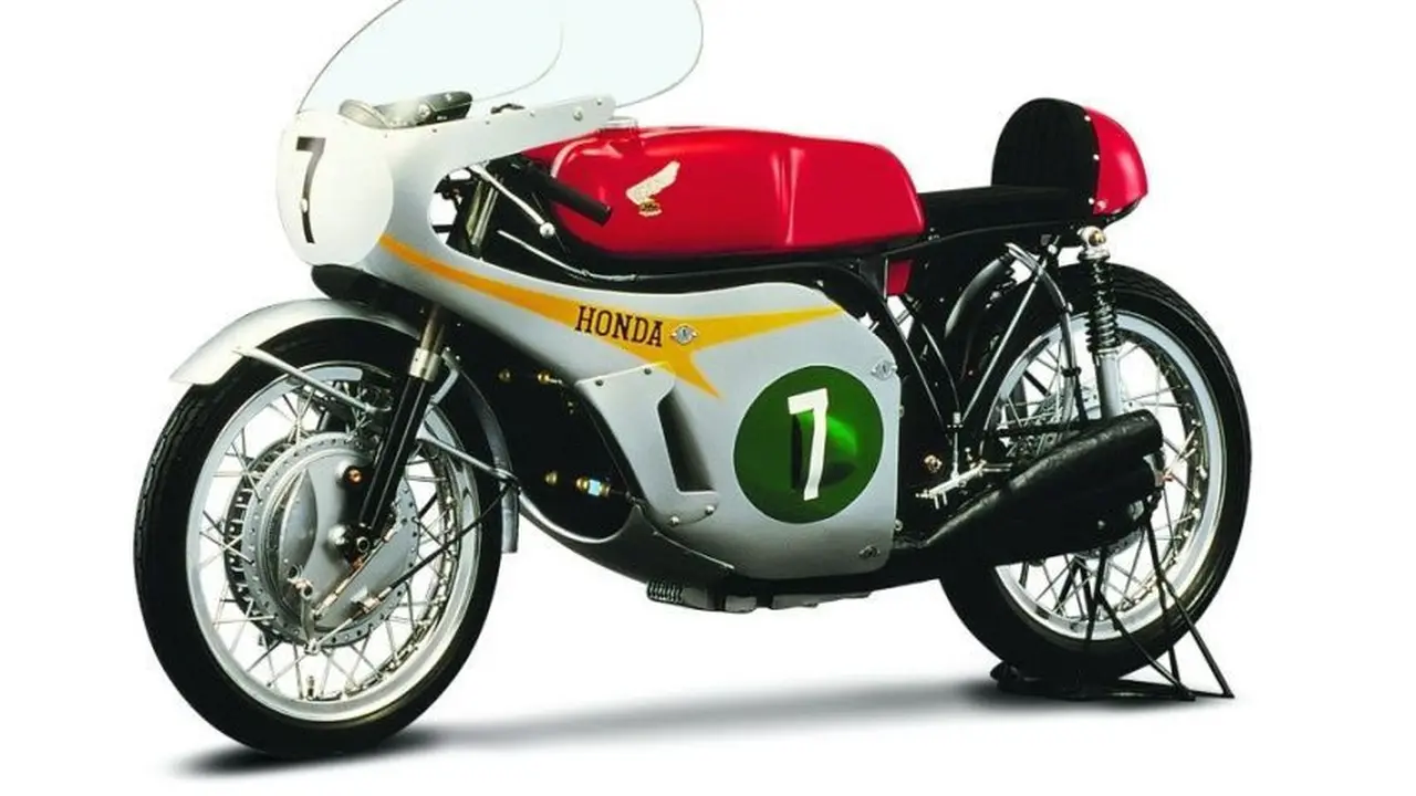 Honda RC166