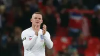 Laga perpisahan Wayne Rooney bersama timnas Inggris diakhiri dengan kemenangan manis. Bermain sejak menit ke-58 pada laga persabahatan kontra Amerika Serikat yang berlangsung di Stadion Wembley, Inggris. Timnas Inggris menang 3-0. (AFP/Ian Kington)