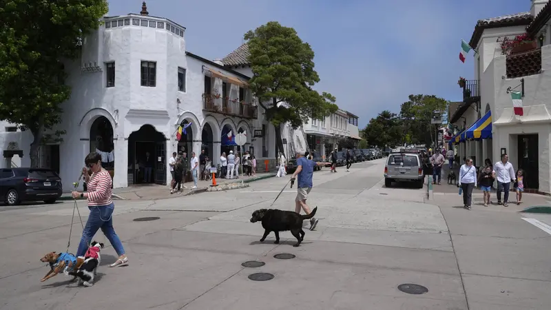 Kawasan perumahan di Carmel-by-the-Sea, California, Amerika Serikat (AS). (Dok. AP/Godofredo A. Vasquez)