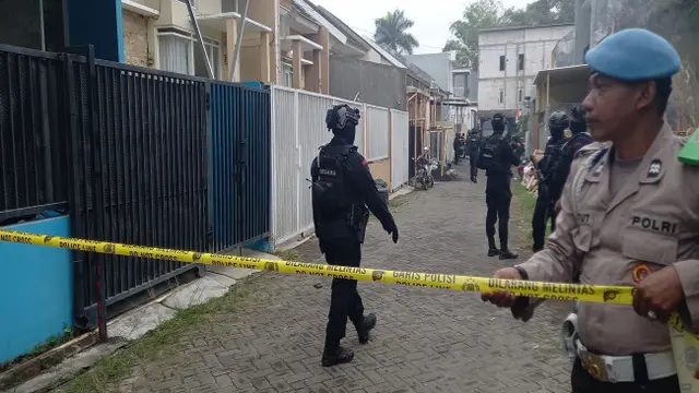 Densus 88 Amankan 3 Penghuni Villa di Kota Batu Karena Dugaan Terorisme