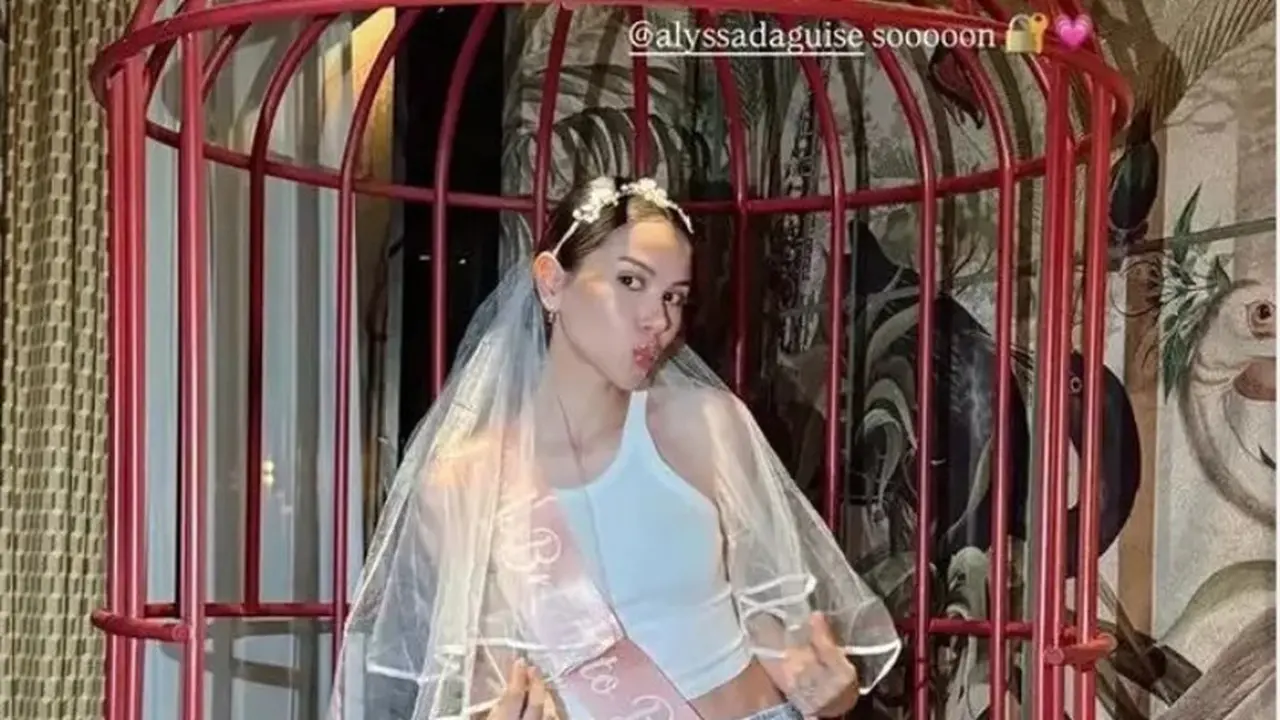 Gaya Natural Alyssa Daguise Dapat Kejutan Bridal Shower dari Sahabatnya Jelang Nikah