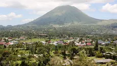 Jalur Pendakian Gunung Lokon Ditutup Total