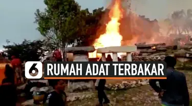 rumah adat terbakar