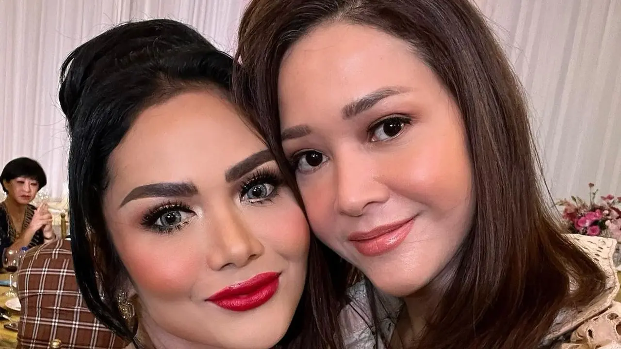 Maia Estianty dan Krisdayanti. (Foto: Dok. Instagram @maiaestiantyreal)