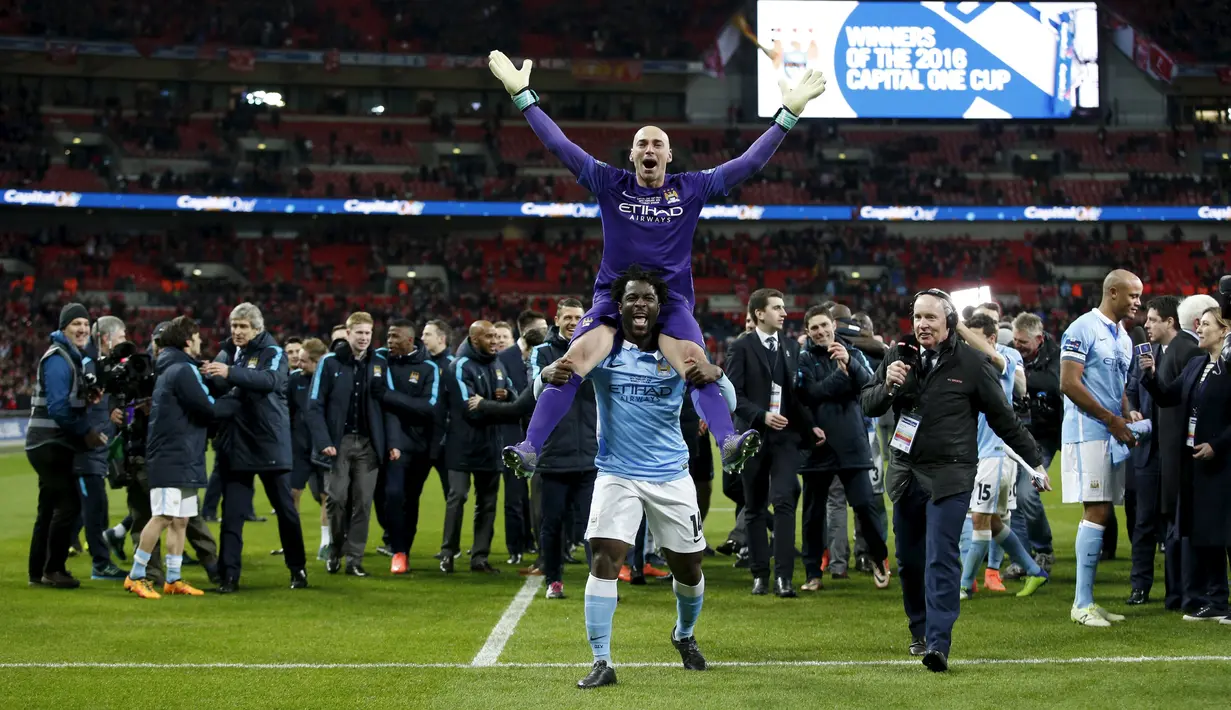 Kiper Manchester City, Willy Cabalero, menjadi pahlawan kemenangan setelah menggagalkan penalti 3 pemain Liverpool di final Piala Liga Inggris di Stadion Wembley, London, Senin (29/2/2016) dini hari WIB. (Action Images via Reuters/Carl Recine)