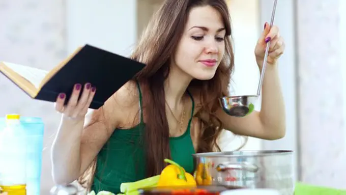 Masakan bersantan lebih enak setelah dipanaskan/copyright: thinkstockphotos.com