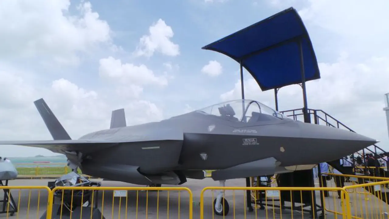 F-35 dalam Singapore Airshow 2016.