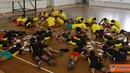 Citizen6, Surabaya: Jelang pelaksanaan Pekan Olah Raga (POR) TNI 2012,  Sebanyak 36 Atlit Bolla Volley putra dan putri TNI AL menjalani training center (Pemusatan latihan) di GOR M. Pardi Kobangdikal. (Pengirim: Penkobangdikal). 