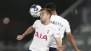 Tottenham Hotspur menelan pil pahit kala ditumbangkan klub asal Portugal, Pacos de Ferreira, pada leg pertama play-off UEFA Conference League, Jumat (20/8/2021). (Foto: AP /Luis Vieira)
