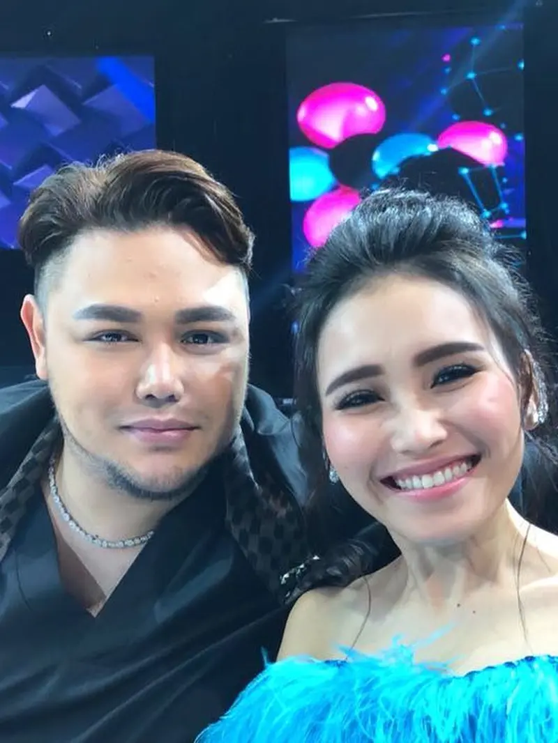 [Bintang] 8 Potret Kekompakan Ayu Ting Ting dan Ivan Gunawan