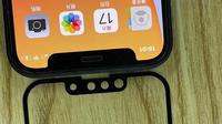 Bocoran foto bentuk dan ukuran notch di iPhone 13. (Doc: Weibo/ DuanRui)