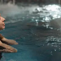 Cold water immersion dapat menjadi momen singkat untuk belajar menghadapi rasa tidak nyaman dengan lebih tenang. (Foto/Dok: Pexels)