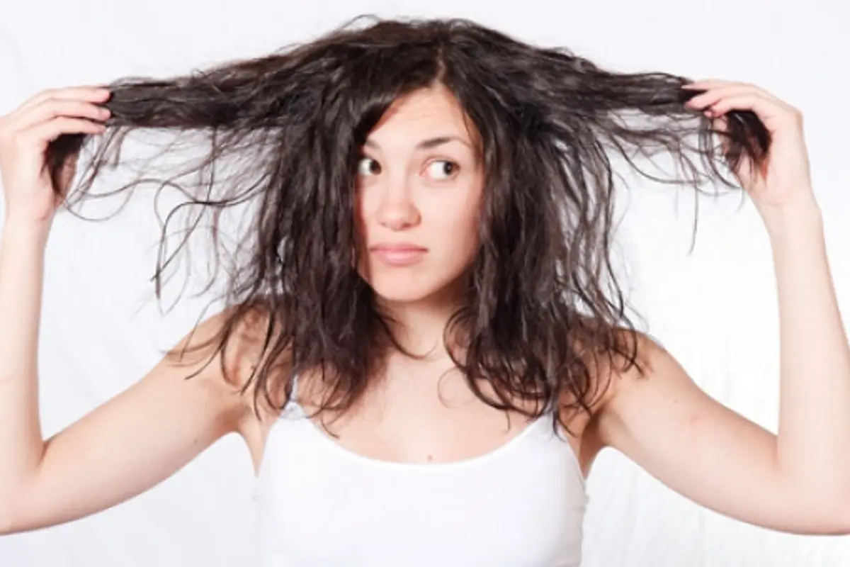 3 Cara Jitu Musnahkan Rambut Kering dalam Sekejap