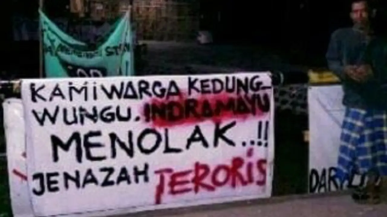 20160117-Jenazah Terduga Teroris Thamrin-Ditolak Warga-Ibunda Azan Pasrah, Jakarta