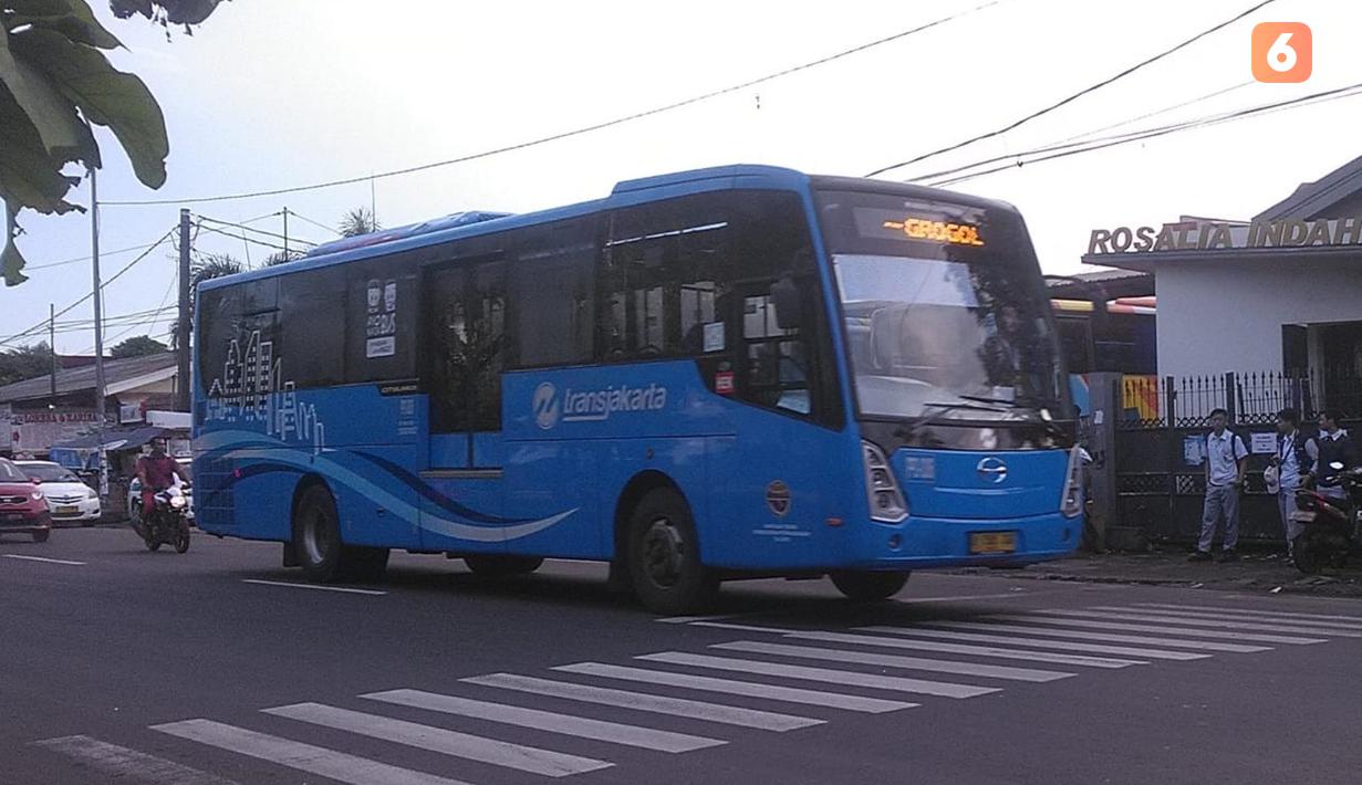Rahayu Santosa Cityliner milik Transjakarta.