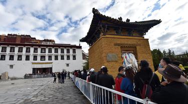 Istana Potala di Tibet Kembali Dibuka