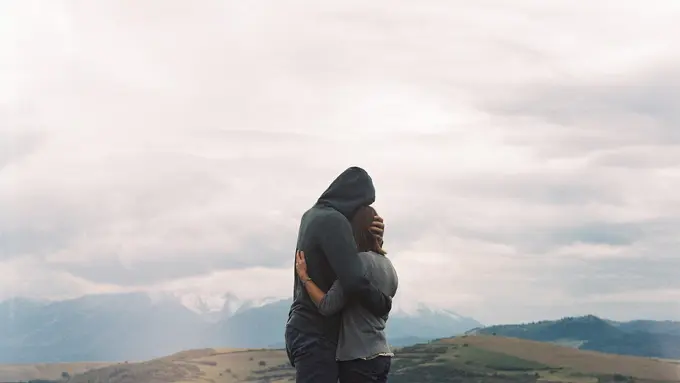 Tips-tips Untuk Kamu yang Memiliki Pasangan Seorang Introver