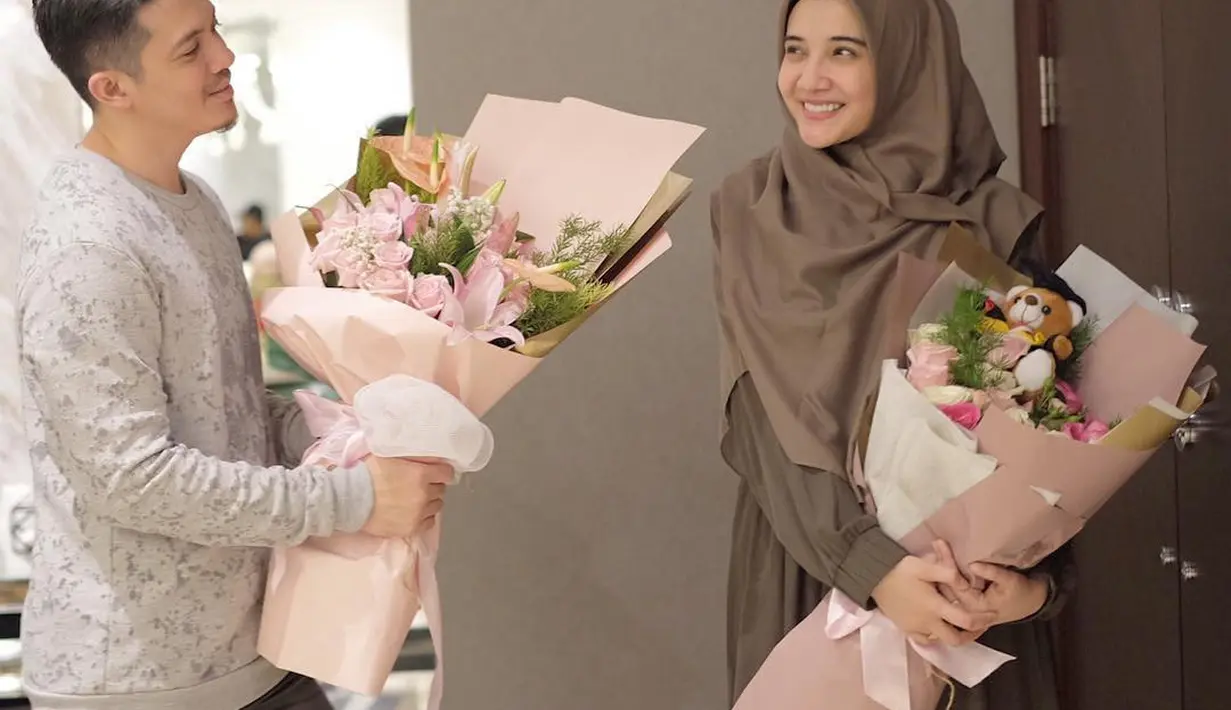 Zaskia Sungkar dan Irwansyah