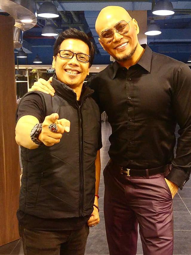 7 Potret Terbaru Joe Sandy The Master Masih Single Di Usia 46 Tahun Hot Liputan6 Com