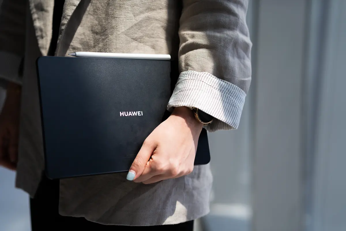HUAWEI