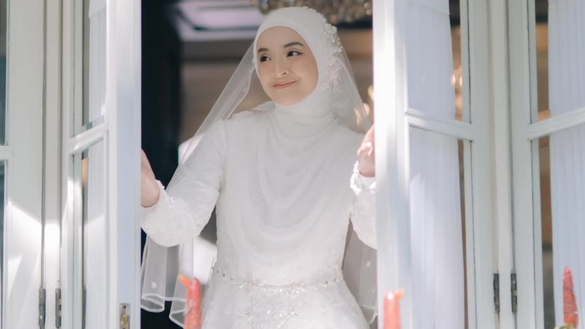 6 Detail Nabila Ishma Pakai Gaun Putih Bak Pengantin, Pesona Curi Perhatian