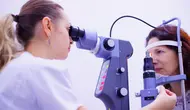 Sering Dianggap Faktor Usia, Penglihatan Buram Bisa Jadi Gejala Katarak