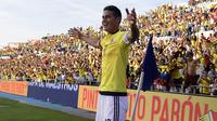 6. James Rodriguez (Kolumbia) - Gelandang Munchen ini merupakan top scorer Piala Dunia 2014, kini dirinya kembali untuk pembuktian. Meski kini kurang ganas mencetak gol, dirinya tetap layak diperhitungkan. (AFP/Javier Soriano)