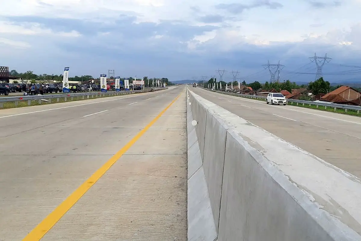 Lima ruas bagian dari Tol Trans Jawa yang dikerjakan oleh Jasa Marga dan Waskita Karya siap diresmikan oleh Presiden RI Joko Widodo (Jokowi). (Dok Kementerian BUMN)