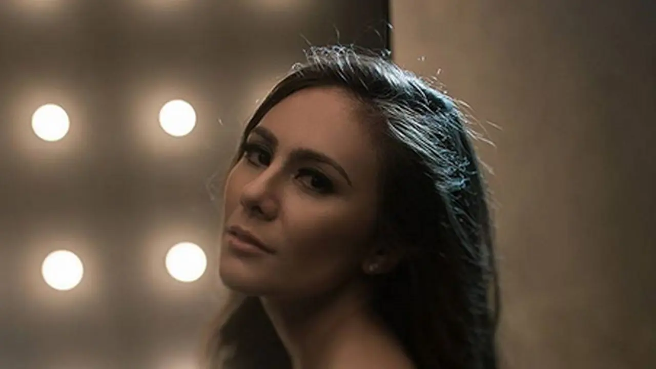 [Bintang] Wulan Guritno