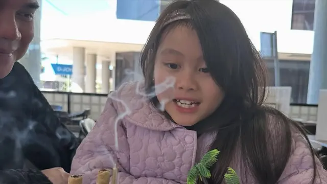 Tampil Brie saat ulang tahun ke-8. [@septriasaacha]