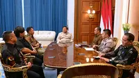 Prabowo Terima Tokoh Dayak Panglima Jilah Bahas Kebakaran Hutan Kalimantan
