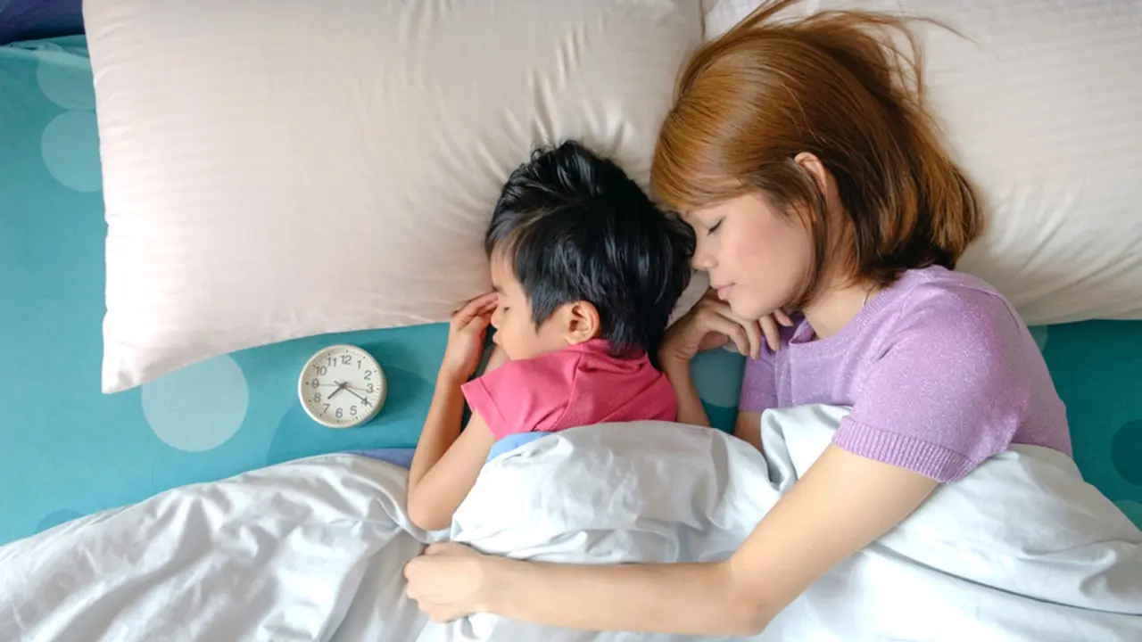 Hidupkan Mimpi Indah Si Kecil di Malam Hari, Sudahkah Ibu Memperhatikan 5 Hal Ini?
