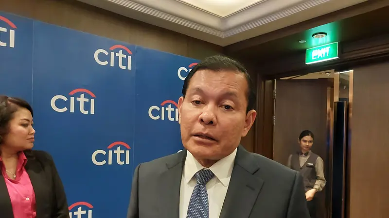 CEO Citibank, N.A., Indonesia alias Citi Indonesia Batara Sianturi  dalam konferensi pers, di Jakarta, Senin (13/11/2023). (Arief/Liputan6.com)
