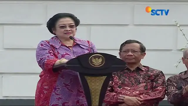 Megawati Ajarkan Salam Pancasila Ala Bung Karno