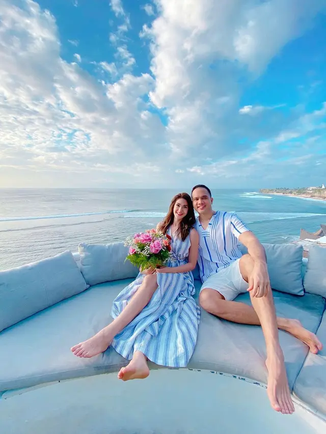 Makin Lengket, Potret Kemesraan Elma Agustin dan Pacar