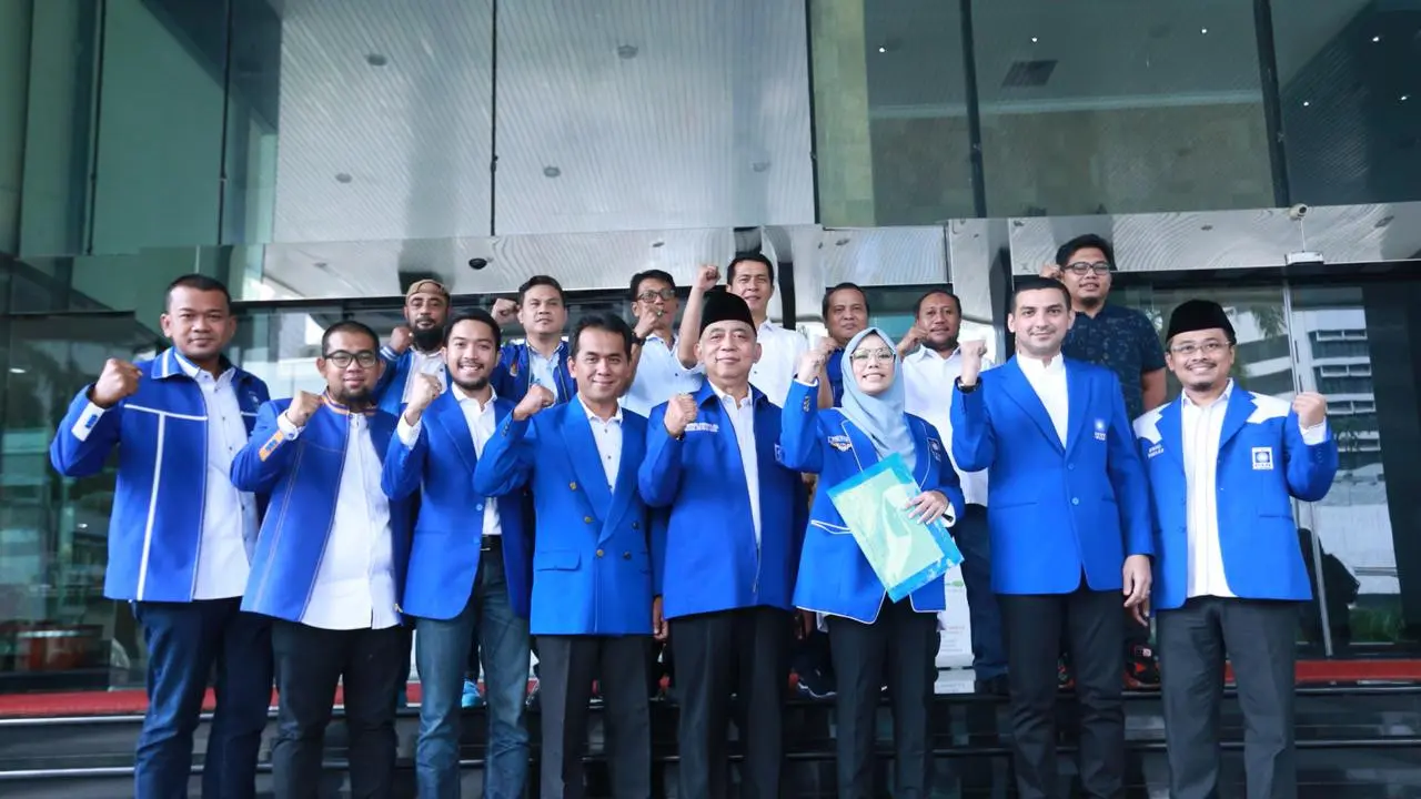 Para caleg PAN terpilih menyerahkan laporan harta kekayaan penyelenggara negara (LHKPN) ke KPK. (Liputan6.com/Fachrur Rozie)