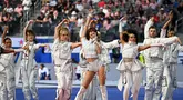 Lalisa Manobal atau dikenal sebagai Lisa berhasil mencuri perhatian dalam upacara pembukaan Piala Dunia 2026 yang berlangsung di Amerika Serikat. (AFP/Getty Images/Stu Forster)