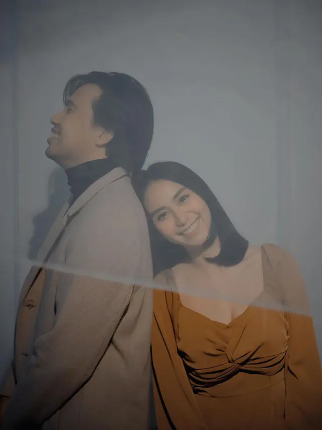 7 Potret Mesra Joshua Suherman dan Clairine Clay, Keluarkan Singel Bersama