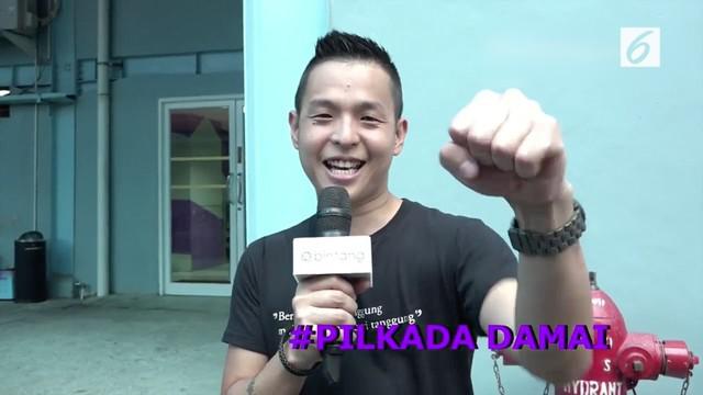 Para selebritas ini berharap Pilkada DKI Jakarta 2017 dapat terjalin sikap menghormati hingga terjalin rasa aman dan damai.