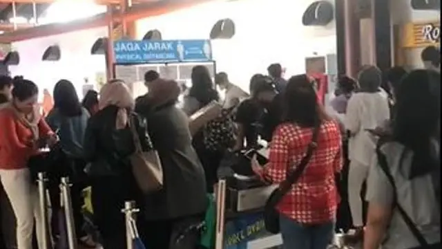 Warganet Bagikan Tips Antre Cuma 15 Menit Sebelum Penerbangan di Bandara