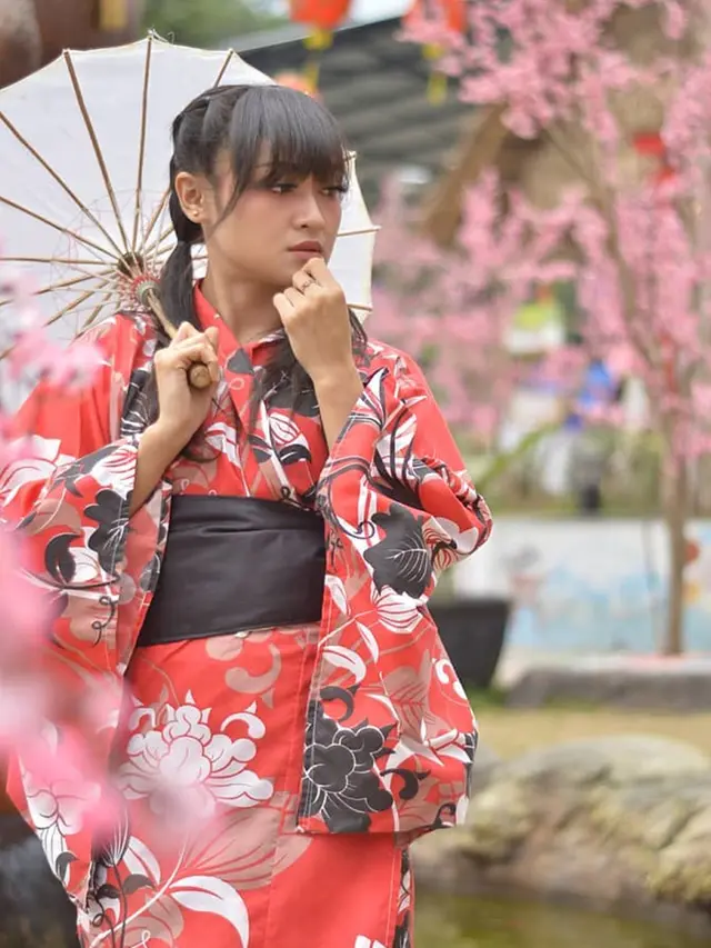 6 Potret Pedangdut Intan Chacha yang Cantik dan Memesona