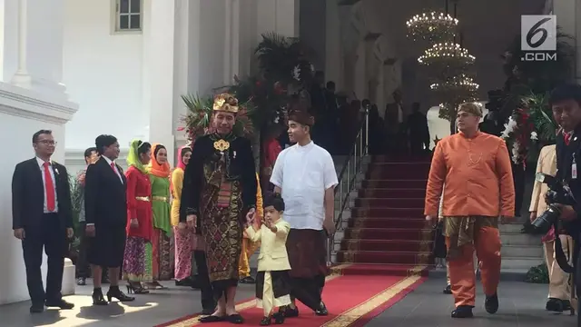 [Fimela] Upacara Bendera HUT RI-74