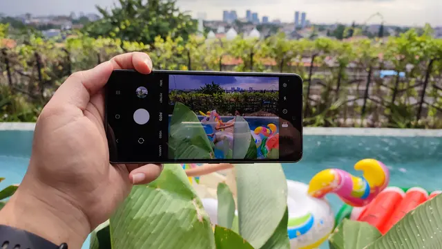 Samsung Galaxy A53 5G (Liputan6.com/Giovani Dio Prasasti)