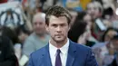 Aktor Chris Hemsworth saat menghadiri premiere film "Avengers: Age of Ultron" di Westfield shopping centre, Shepherds Bush, London, Selasa (21/4/2015). (REUTERS/Stefan Wermuth)