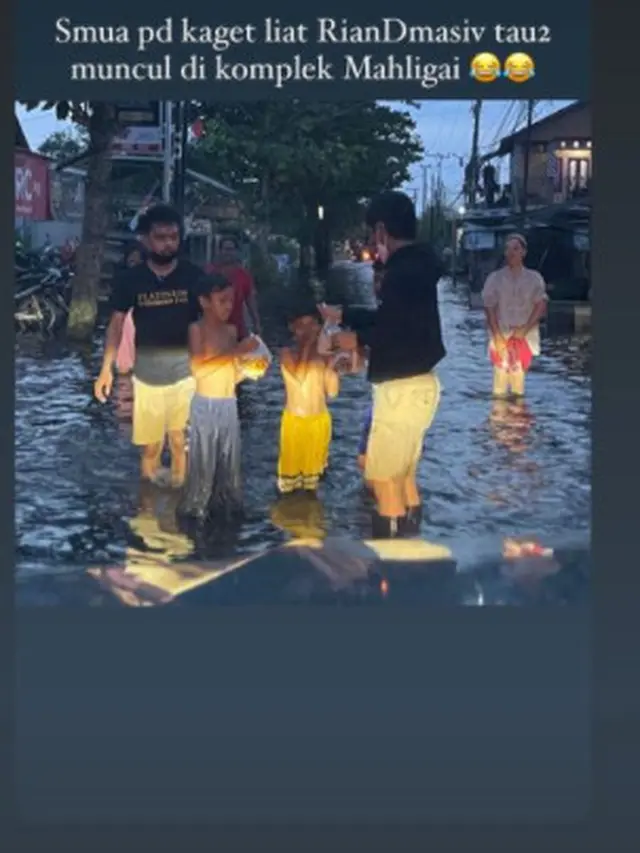 6 Momen Rian d'Masiv Bantu Korban Banjir di Kalimantan Selatan, Tuai Pujian