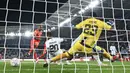 Tim Republik Demokrat Kongo berhasil lolos ke babak 16 besar setelah menang atas Botswana dengan skor 3-0. Mereka melaju ke babak gugur dengan predikat runner up Grup D. (AFP/Sebastien Bozon)