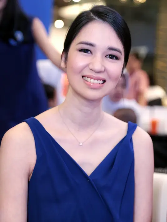 Selain itu, dengan mengurus anak sendiri, maka akan memiliki ikatan emosional yang sangat dekat dengan anaknya. Ia tidak mau, anaknya malah memiliki ikatan batin pada baby sitter. (Adrian Putra/Bintang.com)