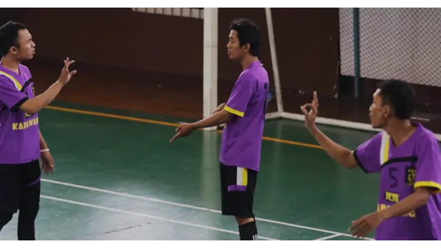Gerakan untuk Kesejahteraan Tunarungu Indonesia (GERKATIN) kembali menyelenggarakan Turnamen Futsal Tuna Rungu di GOR Ciracas, Sabtu (8/11/2015). Turnamen ini diikuti oleh 20 tim dari 5 wilayah di DKI Jakarta dan daerah sekitar Pulau Jawa.