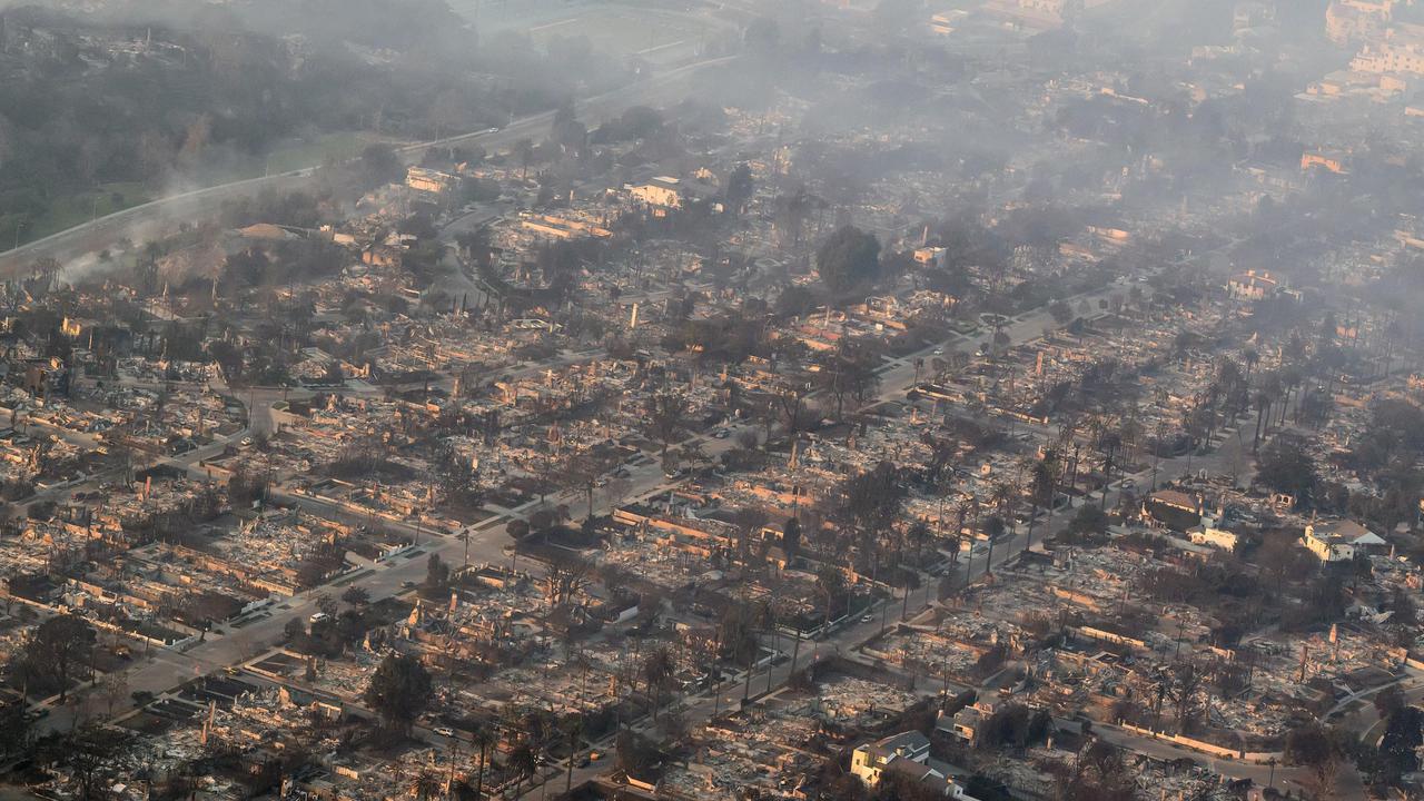 Luluh Lantak, Seperti ini Pemandangan Udara Kawasan Pacific Palisades Los Angeles AS